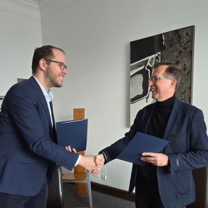 Civitas University and SentiOne launch strategic partnership on AI-driven analysis of public debate